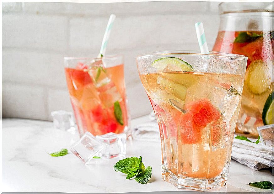 Cold watermelon peel tea.