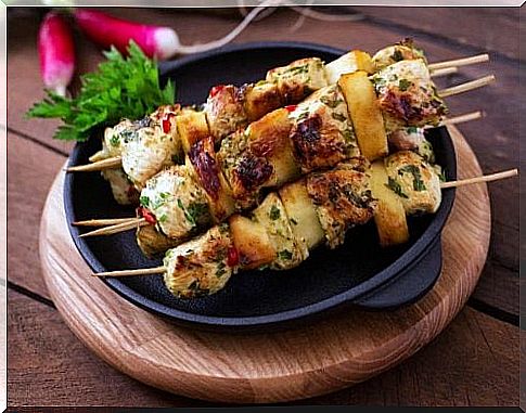 Delicious-healthy-turkey-skewers-being-white-meat.