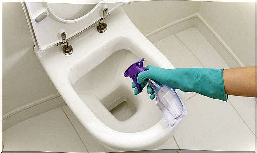 Bathroom cleaning