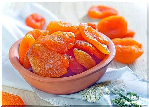 dried apricot