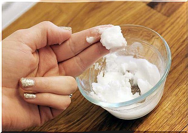 Natural remedy: Baking soda and lemon